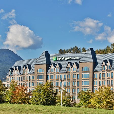 Holiday Inn & Suites North Vancouver By Ihg Exterior photo