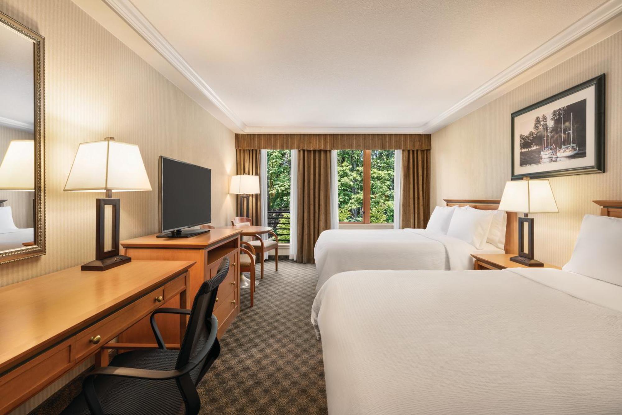 Holiday Inn & Suites North Vancouver By Ihg Exterior photo