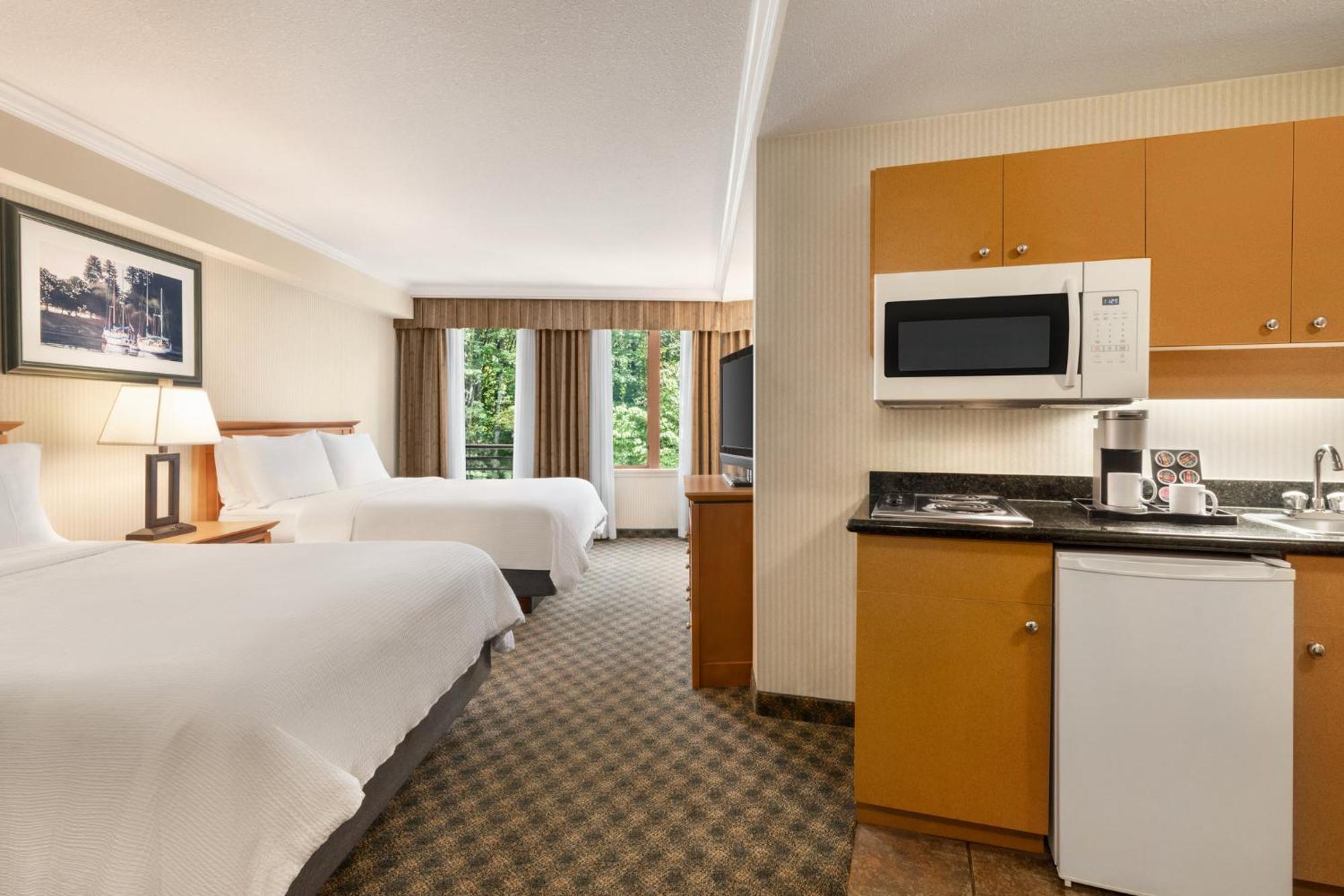 Holiday Inn & Suites North Vancouver By Ihg Exterior photo