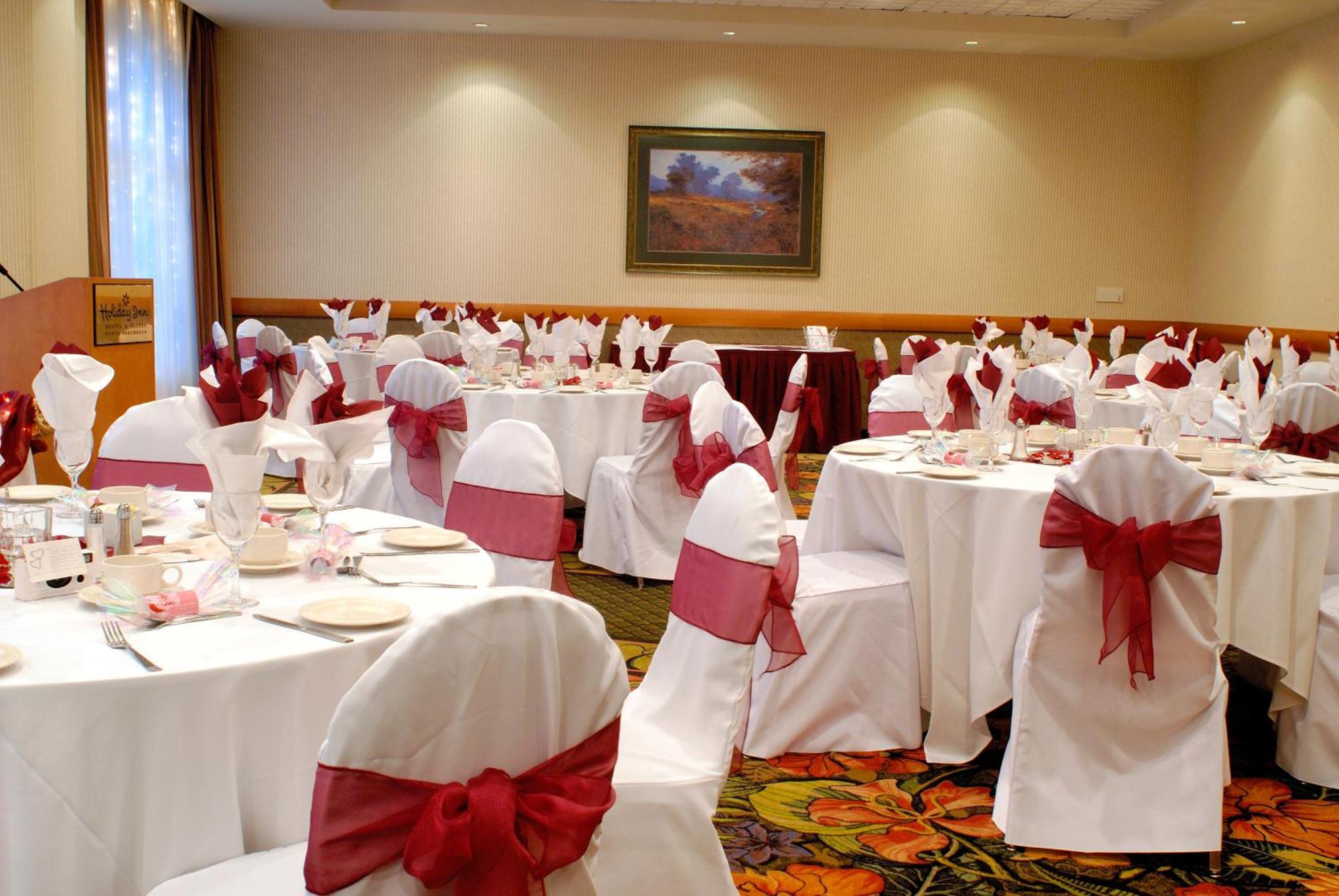 Holiday Inn & Suites North Vancouver By Ihg Exterior photo