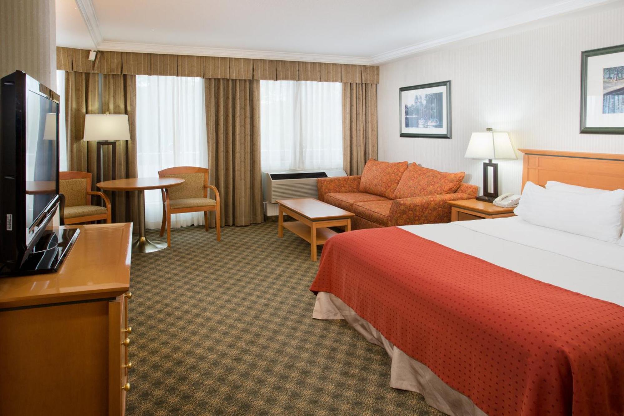 Holiday Inn & Suites North Vancouver By Ihg Exterior photo